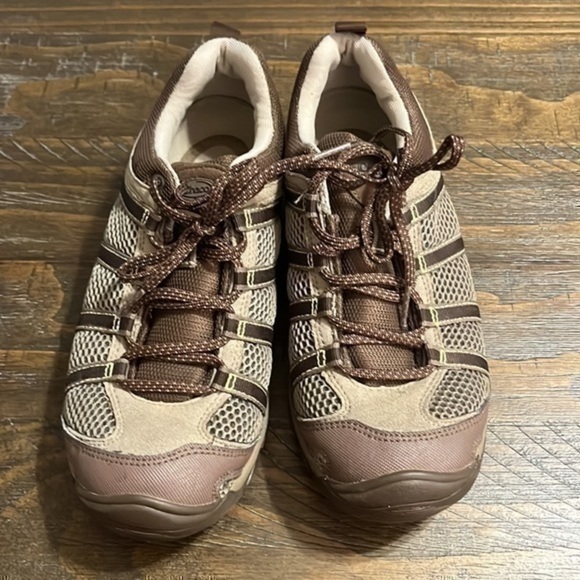 Chacos size 7 - Picture 2 of 8